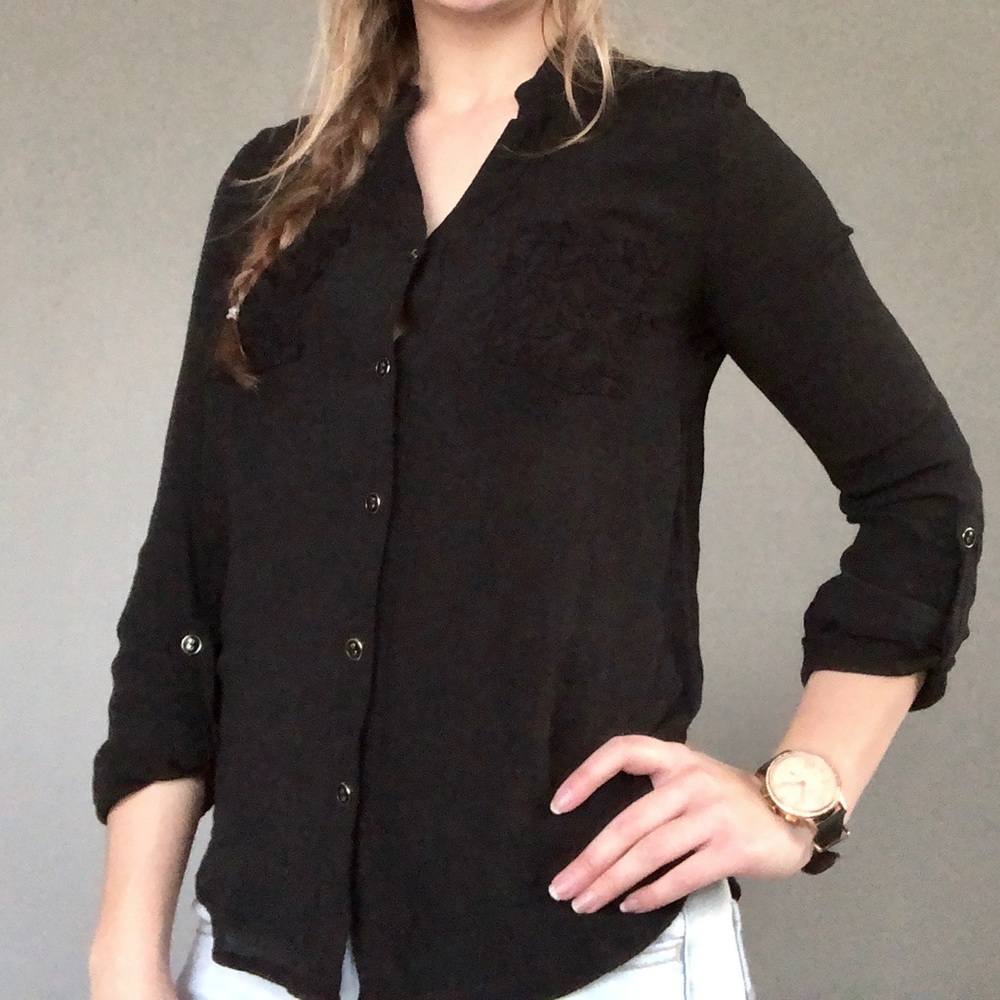 Black Lace 3/4 Sleeved Shirt - LIKE NEW